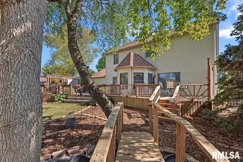 Exterior - 6401 Raintree Pl, Springfield, IL 62712 photo 9 of 11