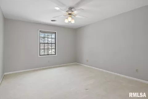 Bedroom - 6401 Raintree Pl, Springfield, IL 62712 photo 6 of 9