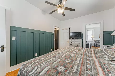 Bedroom - 522 3rd St, Lincoln, IL 62656 photo 2 of 4