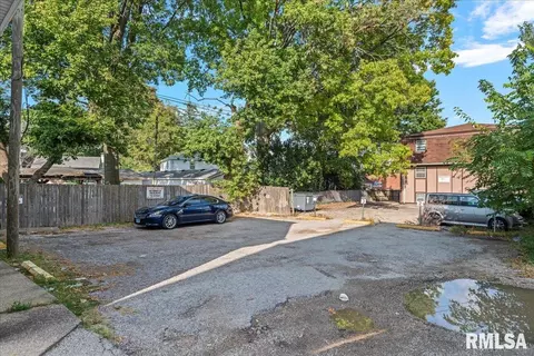 206 S Walnut St, Springfield, IL 62704 photo 16