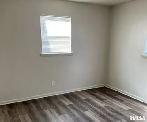 206 S Walnut St, Springfield, IL 62704 photo 6
