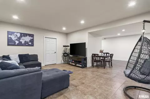 Other - 4704 Foxhall Ln, Springfield, IL 62711 photo 8 of 14