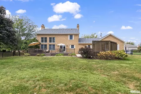 Exterior - 4704 Foxhall Ln, Springfield, IL 62711 photo 6 of 9