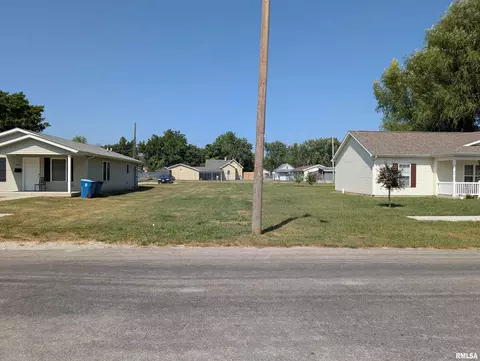 2041 E Cedar St, Springfield, IL 62703