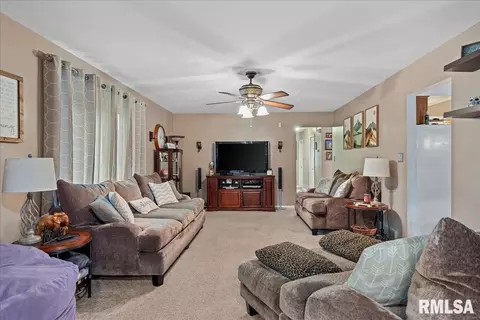 2201 Warwick Dr, Springfield, IL 62704 photo 19
