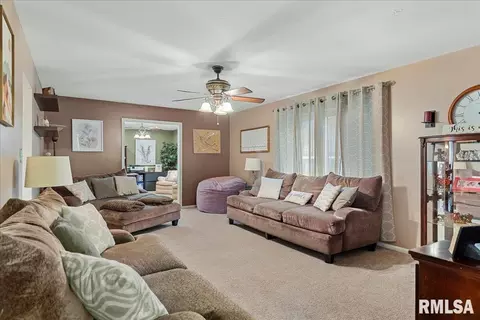 2201 Warwick Dr, Springfield, IL 62704 photo 17