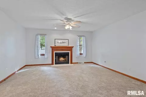 Living - 2808 Placid Ct, Springfield, IL 62707 photo 1 of 4
