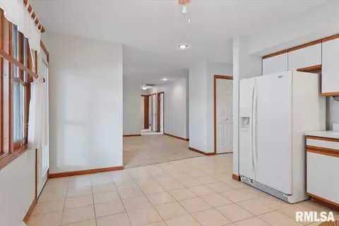 Entry Way - 2808 Placid Ct, Springfield, IL 62707 photo 1 of 2