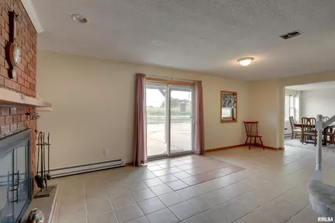 Living - 2304 N 1700 Pl, Camp Point, IL 62320 photo 4 of 4