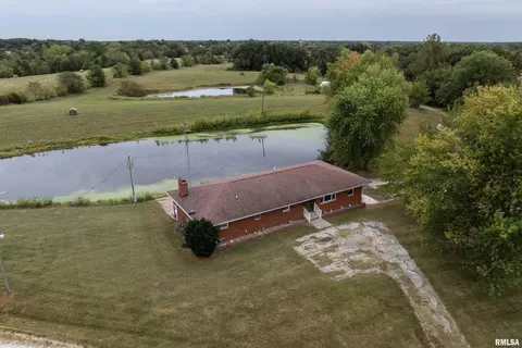 2304 N 1700 Pl, Camp Point, IL 62320