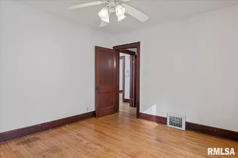 Bedroom - 1805 S 2nd St, Springfield, IL 62704 photo 2 of 3