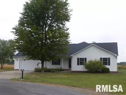 14 Brantley Ct, Taylorville, IL 62568