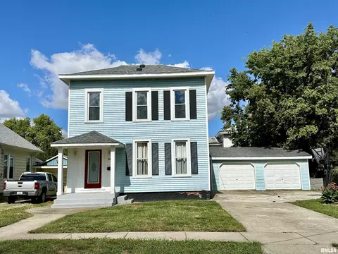 706 W Douglas Ave, Jacksonville, IL 62650