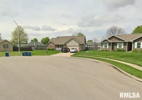 235 Possum Pass Ct, Sherman, IL 62684