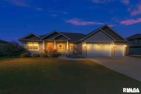 1109 Lightstone Ct, Sherman, IL 62684
