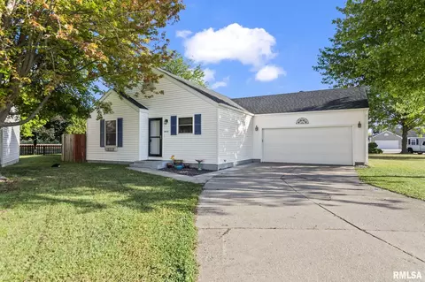 2428 Normal Dr, Springfield, IL 62707 photo 2
