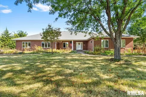 4905 Sage Rd, Rochester, IL 62563