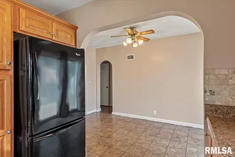 9 Ruth Ct, Springfield, IL 62704 photo 13