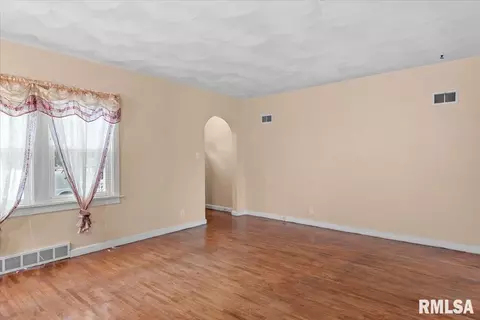 9 Ruth Ct, Springfield, IL 62704 photo 6