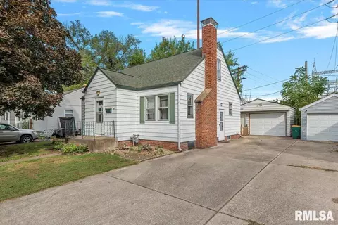 9 Ruth Ct, Springfield, IL 62704 photo 2