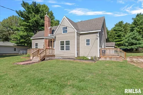Other - 116 E Center St, Mount Auburn, IL 62547 photo 2 of 9