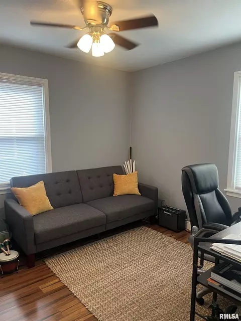 2233 S Spring St, Springfield, IL 62704 photo 21
