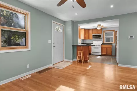 2155 Pickett St, Springfield, IL 62703 photo 7