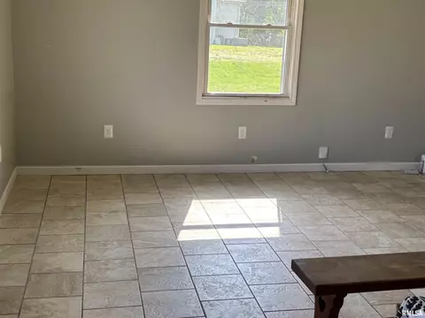 4 Starnes, Springfield, IL 62702 photo 5