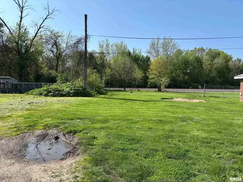 4 Starnes, Springfield, IL 62702 photo 2