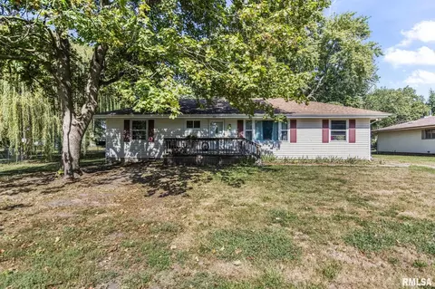 168 W Lockhart St, Niantic, IL 62551