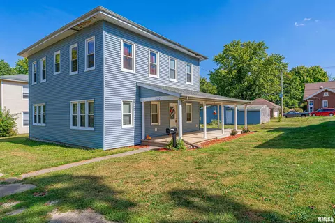 207 N Lafayette St, Mount Pulaski, IL 62548