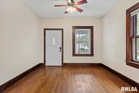 1512 S State St, Springfield, IL 62704 photo 6