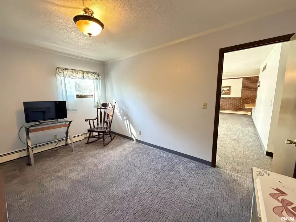 Bedroom - 369 N Kellogg St, Galesburg, IL 61401 photo 6 of 6