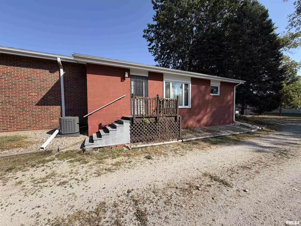 Other - 369 N Kellogg St, Galesburg, IL 61401 photo 1 of 25