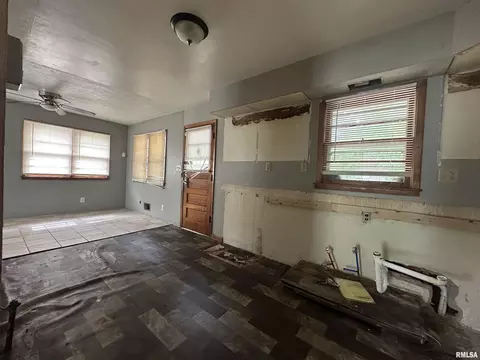 Other - 77 Glen Aire Dr, Springfield, IL 62703 photo 2 of 5