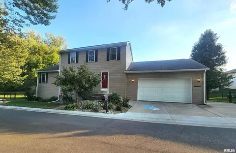 2420 Van Buren St, Quincy, IL 62301