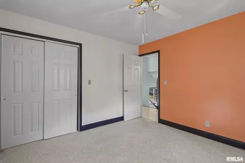 Bedroom - 39 Cheyenne Dr, Springfield, IL 62711 photo 6 of 8