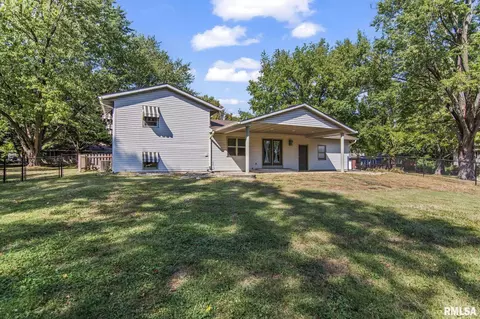 Exterior - 39 Cheyenne Dr, Springfield, IL 62711 photo 4 of 6