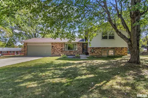 39 Cheyenne Dr, Springfield, IL 62711