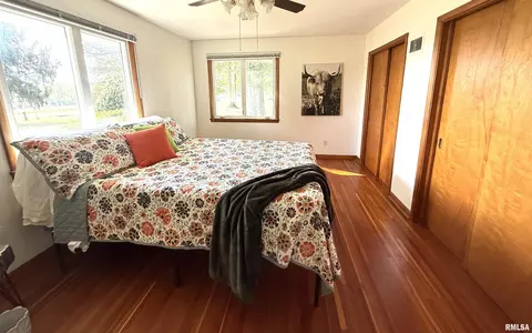 404 W Maple Ave, Ursa, IL 62376 photo 10