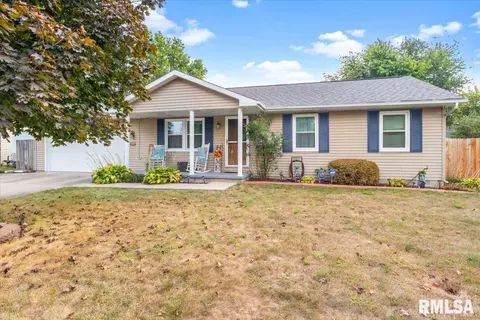 109 Violet St, Auburn, IL 62615
