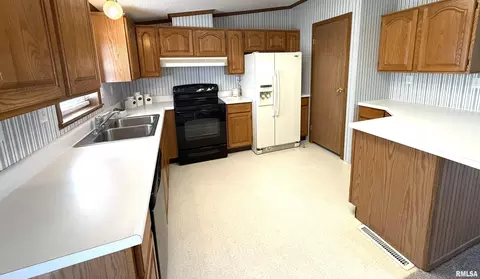 Kitchen - 123 Junction St, Ursa, IL 62376 photo 1 of 2