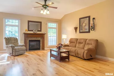 3704 Doe Run Trl, Springfield, IL 62711 photo 3
