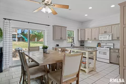944 Chukker Ln, Springfield, IL 62712 photo 14