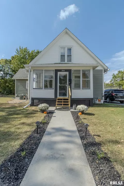 306 N Harshbarger St, Abingdon, IL 61410 photo 5
