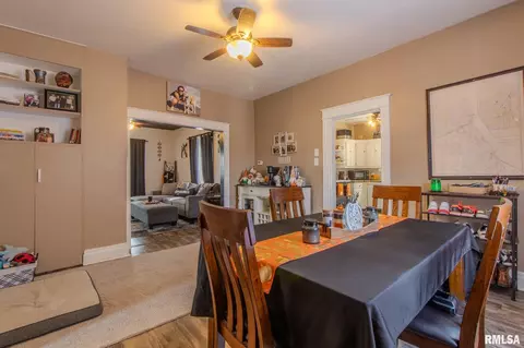 306 N Harshbarger St, Abingdon, IL 61410 photo 14