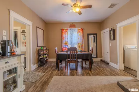 306 N Harshbarger St, Abingdon, IL 61410 photo 13