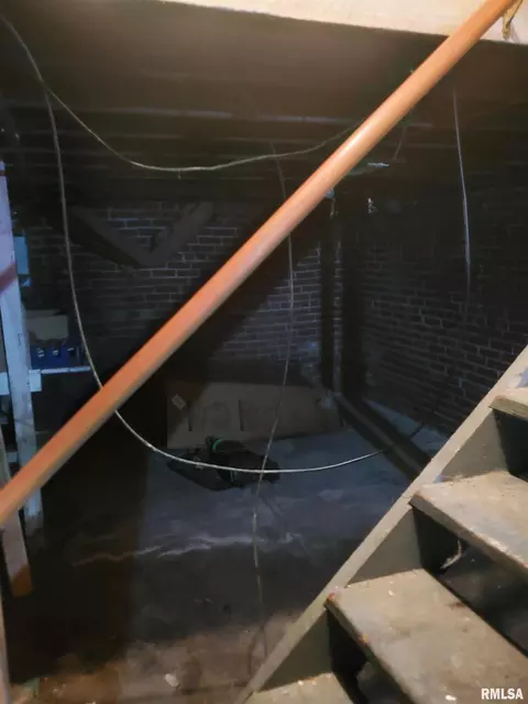 Other - 1033 N 8th St, Springfield, IL 62702 photo 10 of 12