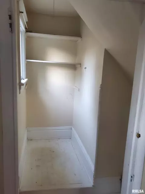 Other - 1033 N 8th St, Springfield, IL 62702 photo 2 of 12