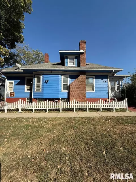 229 W Allen St, Springfield, IL 62704 photo 2